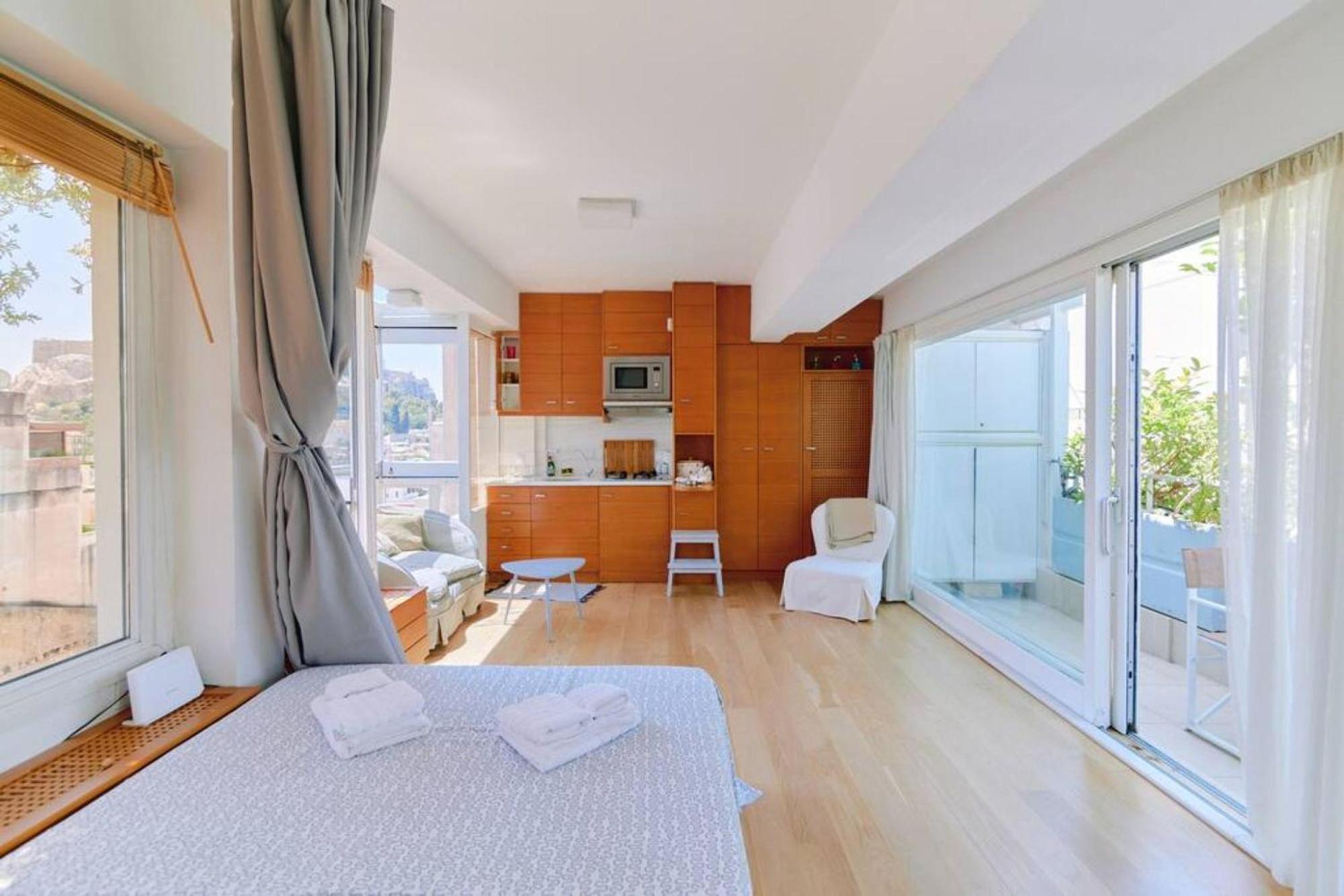 360 View In Roof Top Appartment With Patio Athen Eksteriør billede